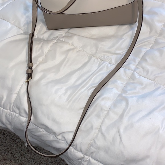 Kate Spade Gray/Cream Crossbody Purse - Picture 3 of 4
